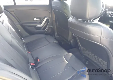 2019 Mercedes-Benz A 220 4Matic из США, поврежденный, VIN WDD3G4FB1KW023219